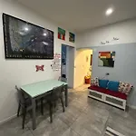 Stefano & Marta \'S Terminal Cruise Ship Apartment